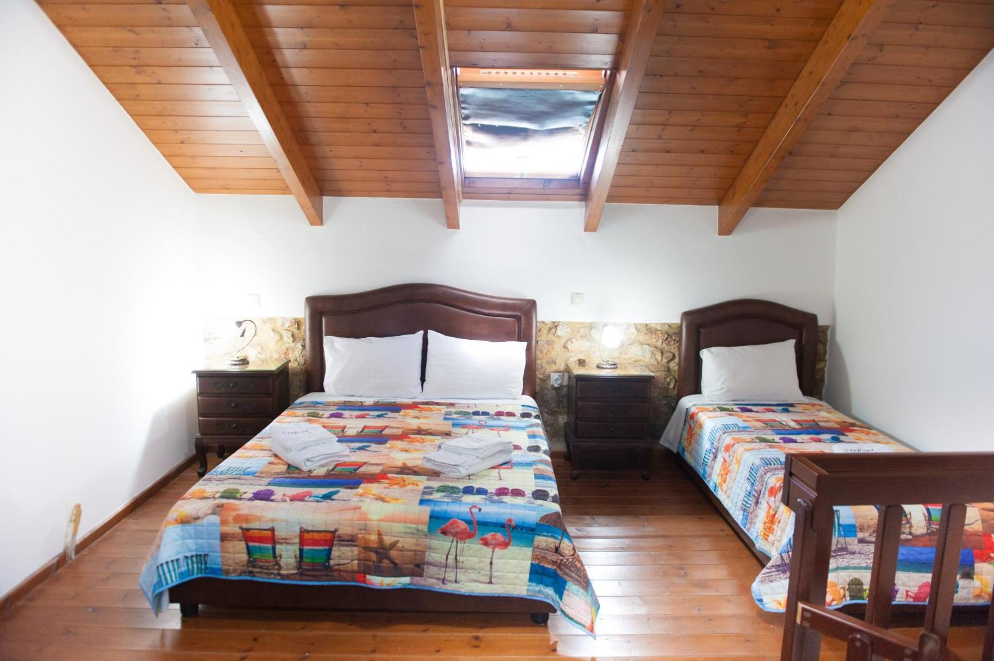 Seafront Stone Suites 沃尼扎 外观 照片